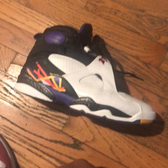 JORDAN 8 THREE PEAT - Picture 5 of 8
